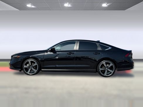 Certified 2025 Honda Accord Sport image 2