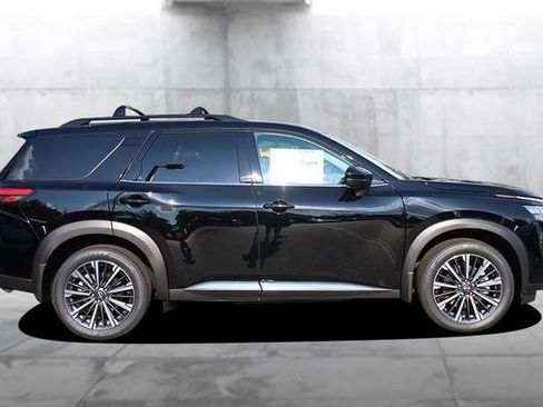 New 2026 Nissan Pathfinder Platinum AWD/4WD image 5