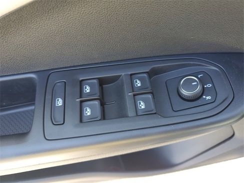 New 2026 Volkswagen Taos S image 20