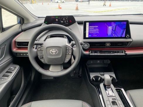 New 2026 Toyota Prius Plug-In Hybrid FWD image 13