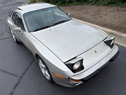 Used 1988 Porsche 944 Coupe RWD image 15