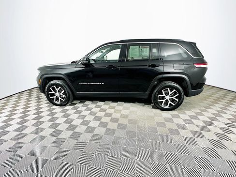 Certified 2025 Jeep Grand Cherokee Limited AWD/4WD image 7