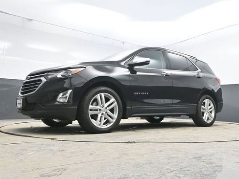 Used 2020 Chevrolet Equinox Premier image 34