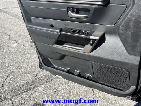 Used 2024 Toyota Tundra Limited image 18