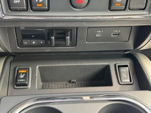 Certified 2021 Nissan Titan SV w/ SV Convenience Package image 21
