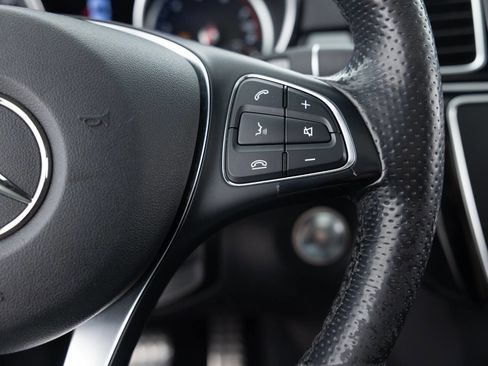 Used 2019 Mercedes-Benz GLE 400 4MATIC image 41