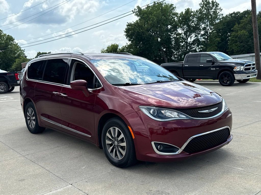 Used 2020 Chrysler Pacifica Touring-L Plus FWD image 21