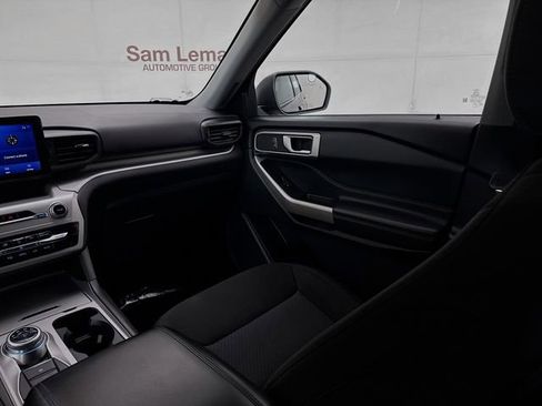 Used 2023 Ford Explorer XLT image 22