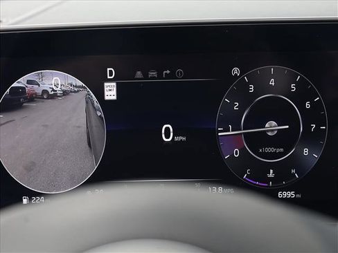 Used 2025 Kia Sportage SX image 11