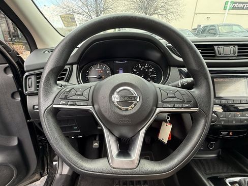 Used 2018 Nissan Rogue Sport S w/ S Appearance Package image 13