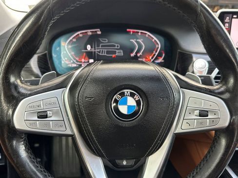 Used 2020 BMW 740i w/ Premium Package RWD image 26