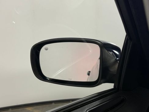 Used 2016 Chrysler 300 Limited RWD image 43