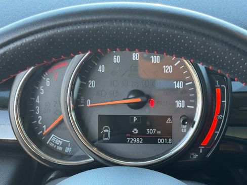 Used 2019 MINI Cooper S w/ Premium Package image 23