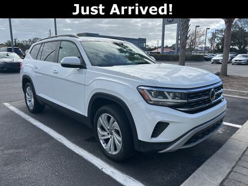 Used 2021 Volkswagen Atlas SE image 1