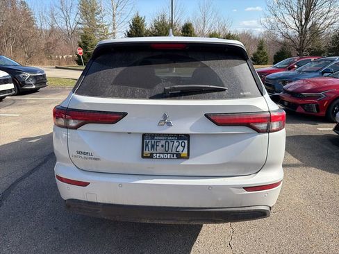 Used 2022 Mitsubishi Outlander ES image 6