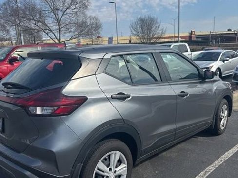Used 2024 Nissan Kicks S image 3