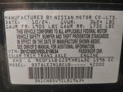 Used 2025 Nissan Versa S w/ Trunk Package image 33