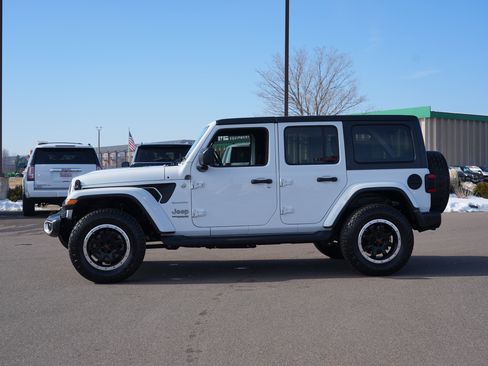 Used 2021 Jeep Wrangler Unlimited Sahara w/ LED Lighting Group image 6