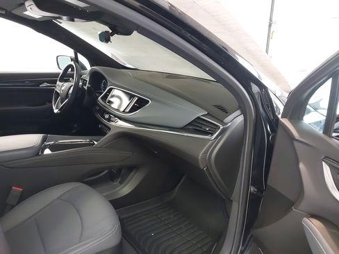 Used 2024 Buick Enclave Essence w/ Experience Buick Package image 29