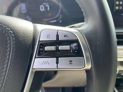 Used 2023 Kia Telluride S FWD image 19