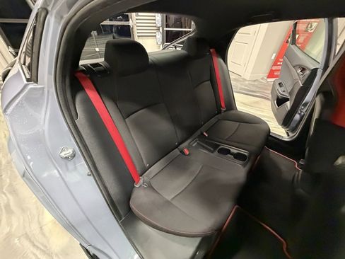 Used 2019 Honda Civic Type R image 6