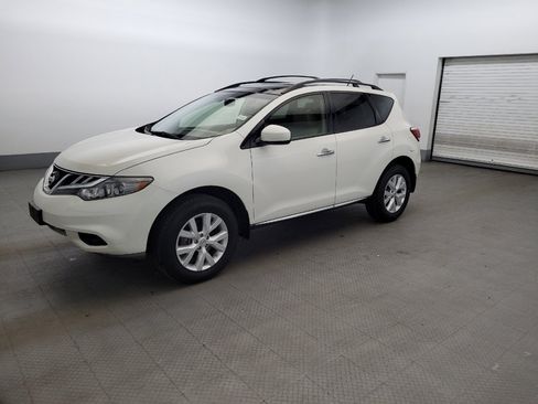 Used 2014 Nissan Murano SL w/ Navigation Package AWD/4WD image 2