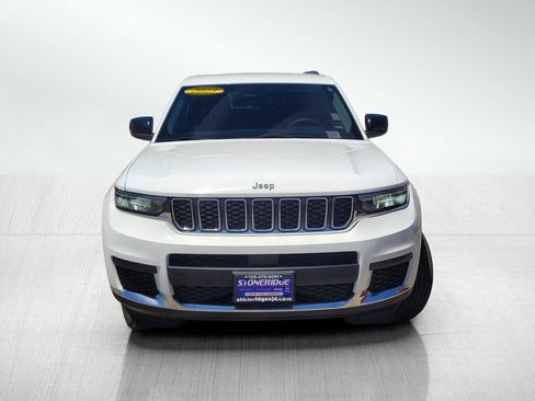 Used 2023 Jeep Grand Cherokee L Laredo AWD/4WD image 3