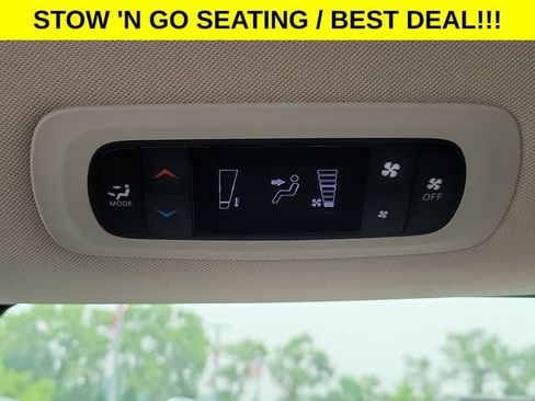 Used 2023 Chrysler Voyager LX FWD image 16