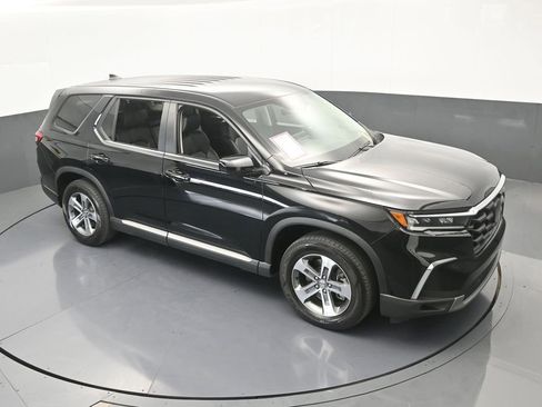 Used 2025 Honda Pilot EX-L image 55