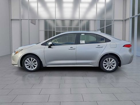 New 2026 Toyota Corolla LE image 2