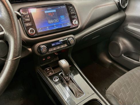 Used 2024 Nissan Kicks SR FWD image 24