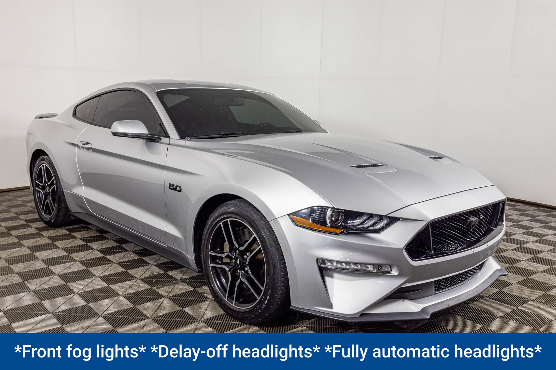 Used 2019 Ford Mustang GT Premium RWD image 13