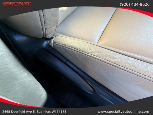 Used 2013 Toyota RAV4 Limited image 34