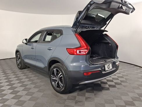 Certified 2023 Volvo XC40 B5 Core w/ Convenience Package AWD/4WD image 14