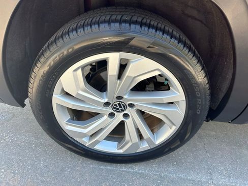 Used 2022 Volkswagen Atlas SE w/ Panoramic Sunroof Package FWD image 27