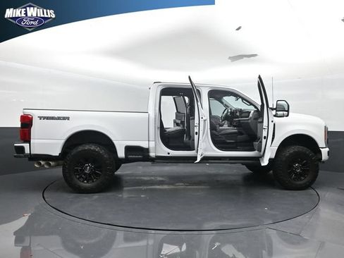 Used 2023 Ford F250 XLT w/ Black Appearance Package AWD/4WD image 27