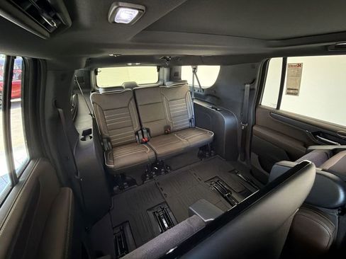 New 2026 GMC Yukon XL Denali Ultimate w/ LPO, Floor Liner Package AWD/4WD image 28