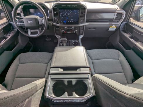 Used 2024 Ford F150 Lightning XLT image 27