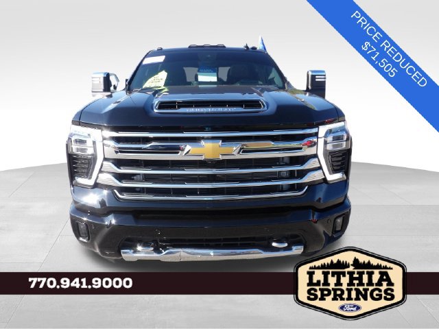 Used 2025 Chevrolet Silverado 3500 High Country w/ High Country Premium Package AWD/4WD image 2
