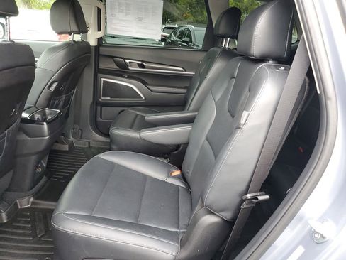 Used 2024 Kia Telluride S w/ S Sunroof Package image 10