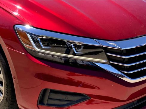 Used 2022 Volkswagen Passat 2.0T image 26