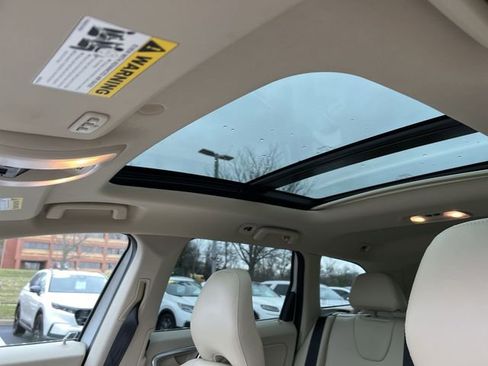 Used 2016 Volvo XC60 T5 Premier image 20