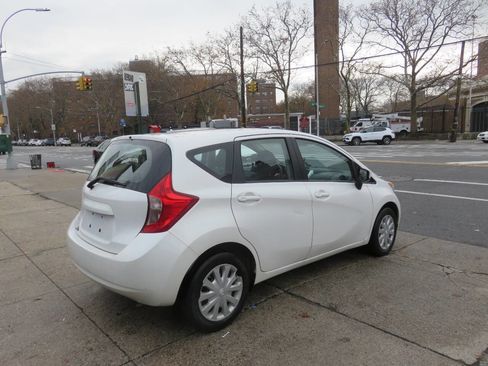Used 2015 Nissan Versa Note SV image 3