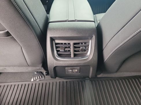 Used 2023 Chevrolet Blazer LT AWD/4WD image 12