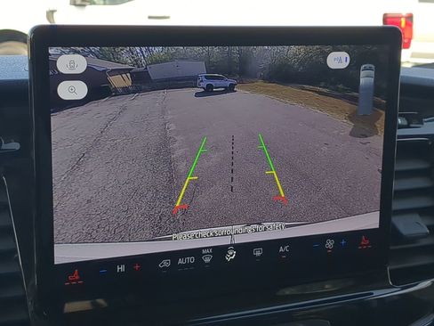 Used 2024 Ford Transit 350 XLT image 18