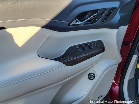 Used 2021 GMC Acadia Denali w/ Denali Ultimate Package image 15