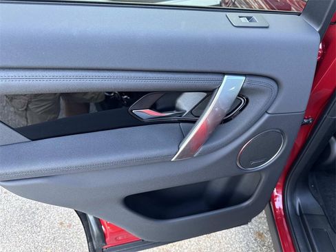 New 2025 Land Rover Discovery Sport S image 12