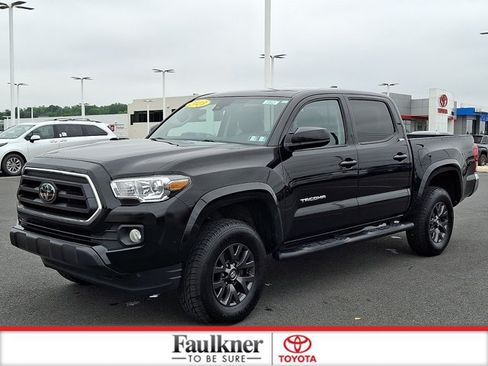 Certified 2023 Toyota Tacoma SR5 AWD/4WD image 3