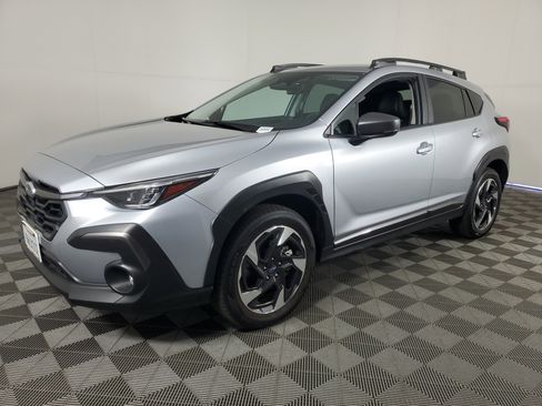 Used 2025 Subaru Crosstrek 2.5i Limited w/ Crosstrek Mirror Package AWD/4WD image 8