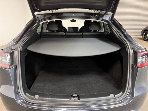 Used 2023 Tesla Model Y Long Range AWD/4WD image 14